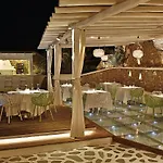 Numo Mykonos Boutique 5* カラファティス