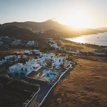 Numo Mykonos Boutique קלפטיס