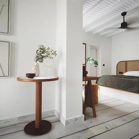 Numo Mykonos Boutique 5* カラファティス